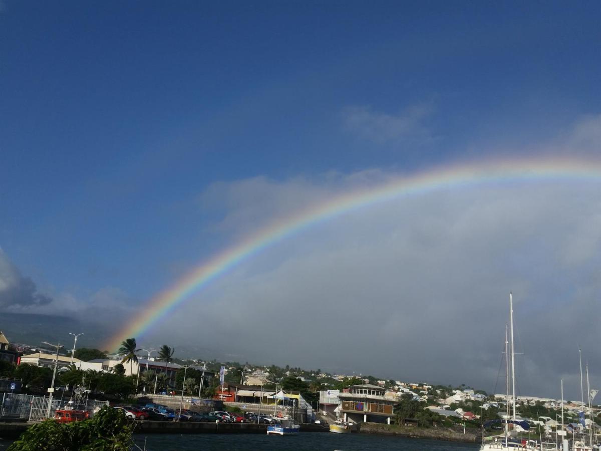 شقة Le Voyageur A 1 Mn Du Chu Sud Terre-Sainte, Saint-Pierre المظهر الخارجي الصورة