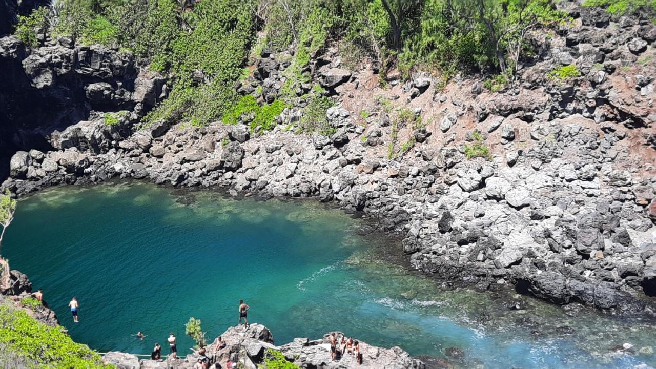 شقة Le Voyageur A 1 Mn Du Chu Sud Terre-Sainte, Saint-Pierre المظهر الخارجي الصورة